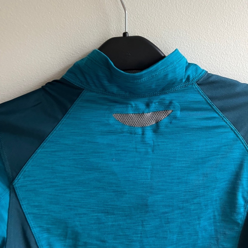 REI TOP - Picture 4 of 6